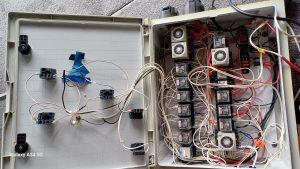electronics box showing wiring of regatta start system